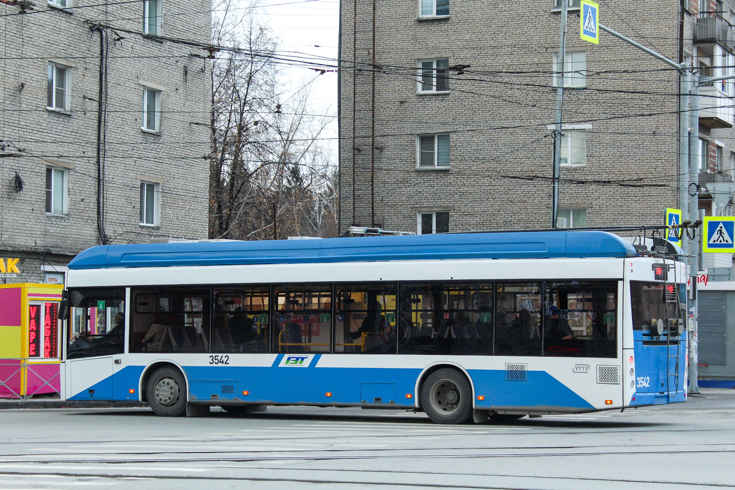 Новосибирск, УТТЗ-6241.01 «Горожанин» № 3542