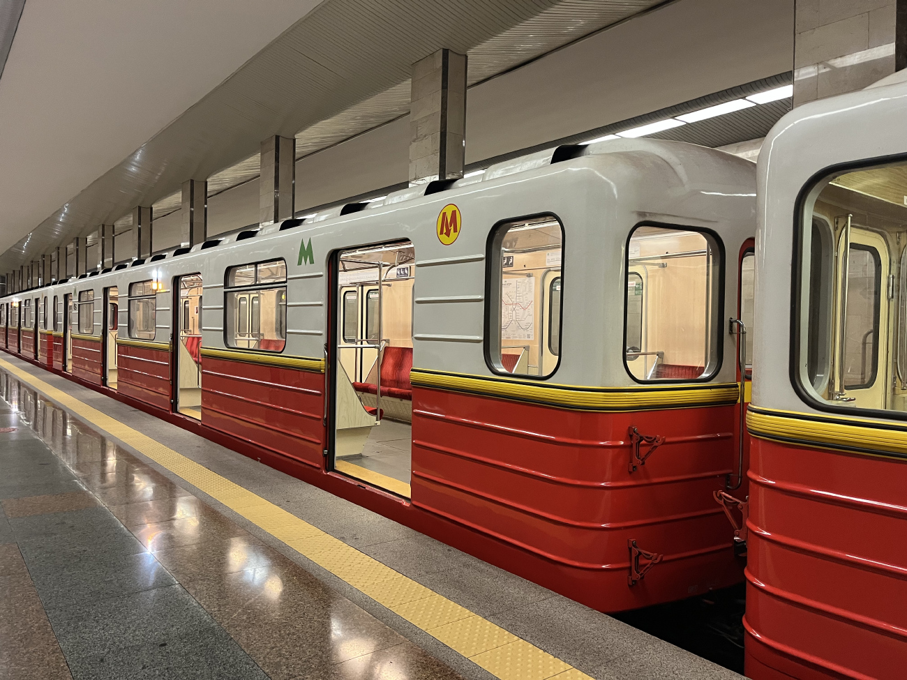 Киев, 81-573.1 № 418