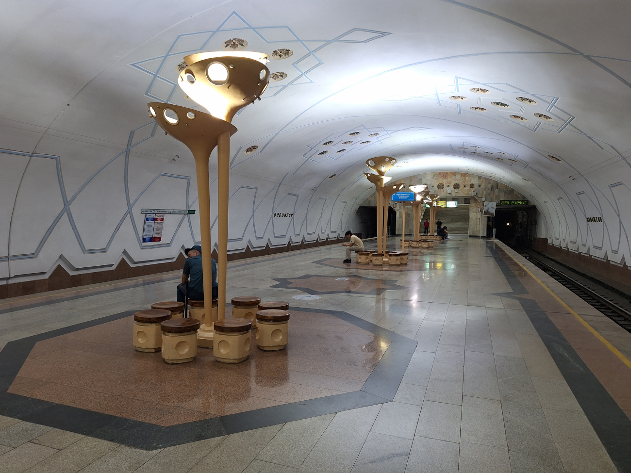 Ташкент — Метрополитен — Юнусабадская линия Ташкент — Метрополитен — Юнусабадская линия