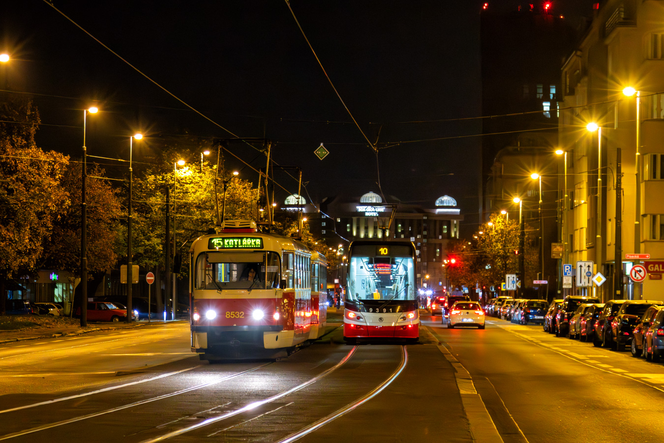 Прага, Tatra T3R.P № 8532