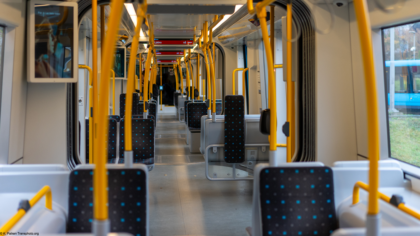 Осло, CAF Urbos 100 № 414