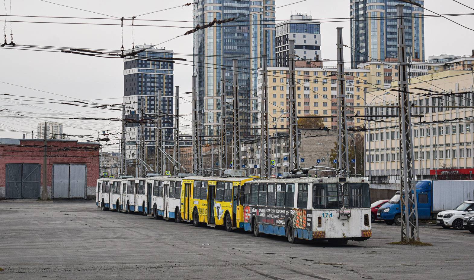 Екатеринбург, ЗиУ-682Г [Г00] № 174; Екатеринбург — Октябрьское троллейбусное депо