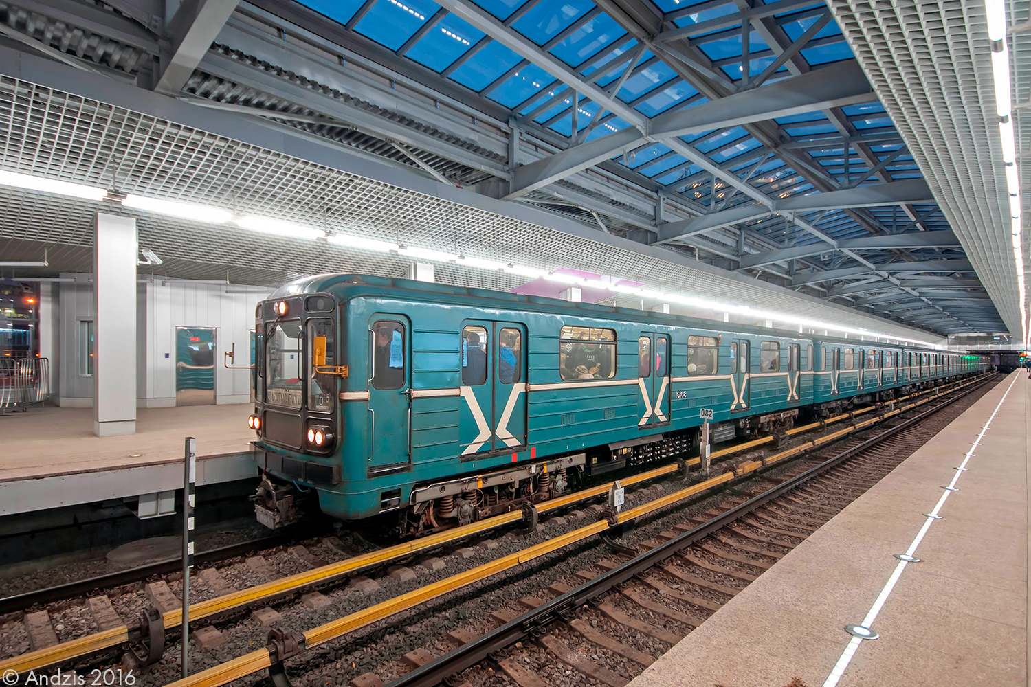 Moscow, 81-717.5 (LVZ/VM) # 10168