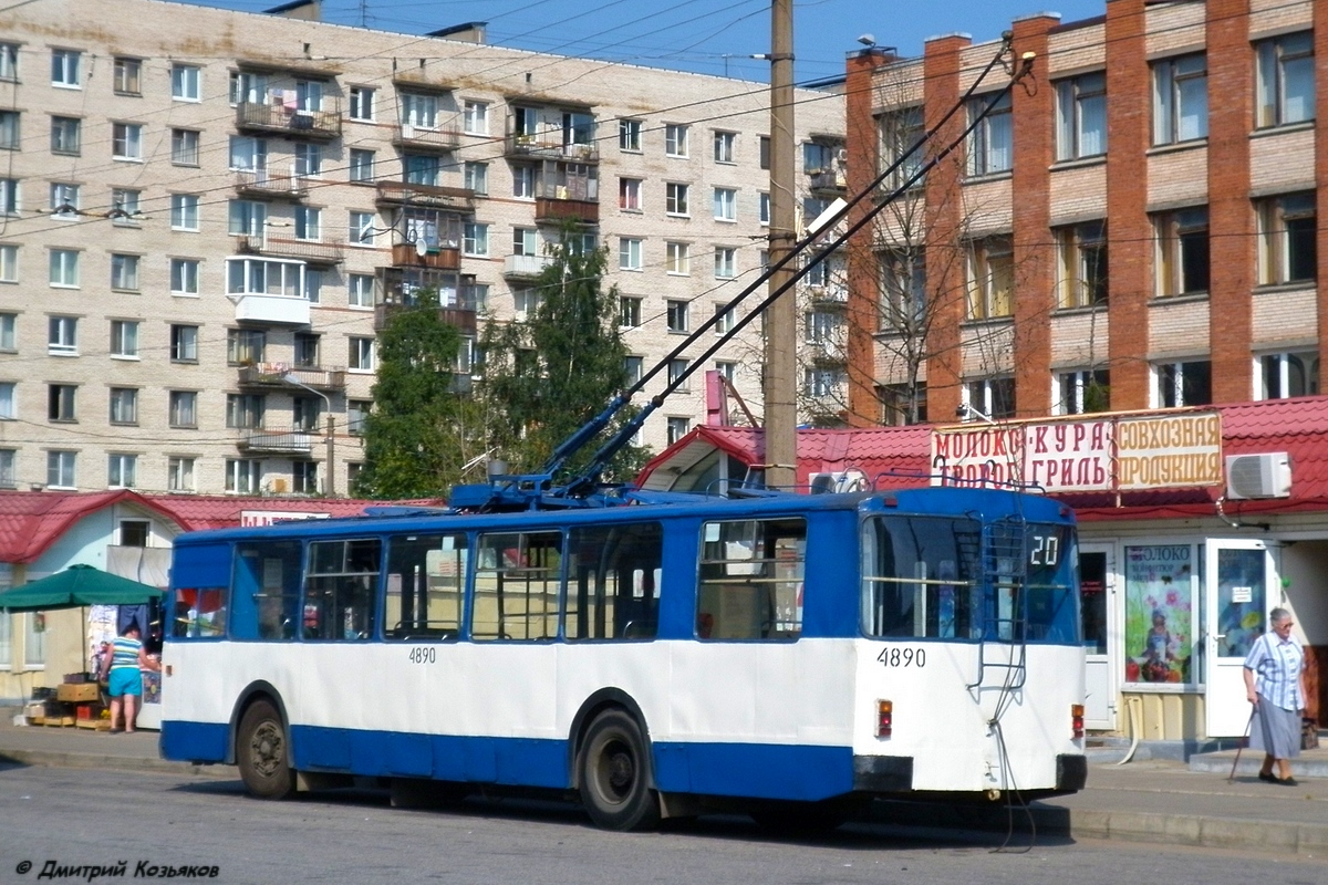 Санкт-Петербург, ЗиУ-682В-012 [В0А] № 4890