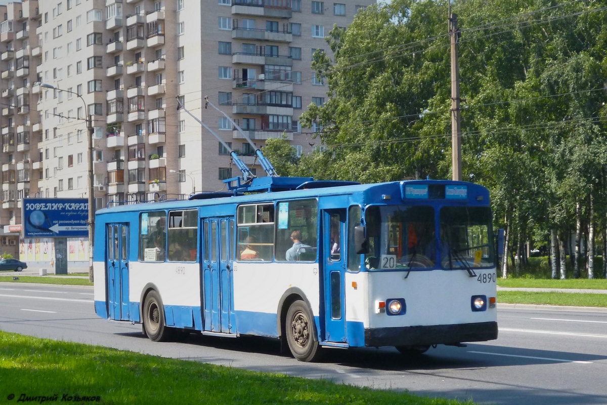 Санкт-Петербург, ЗиУ-682В-012 [В0А] № 4890
