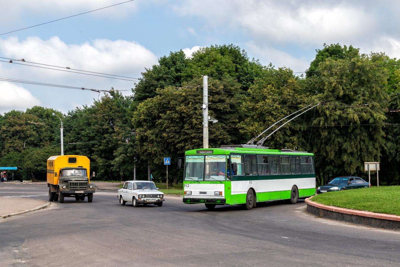 Ровно, Škoda 14Tr05 № 143