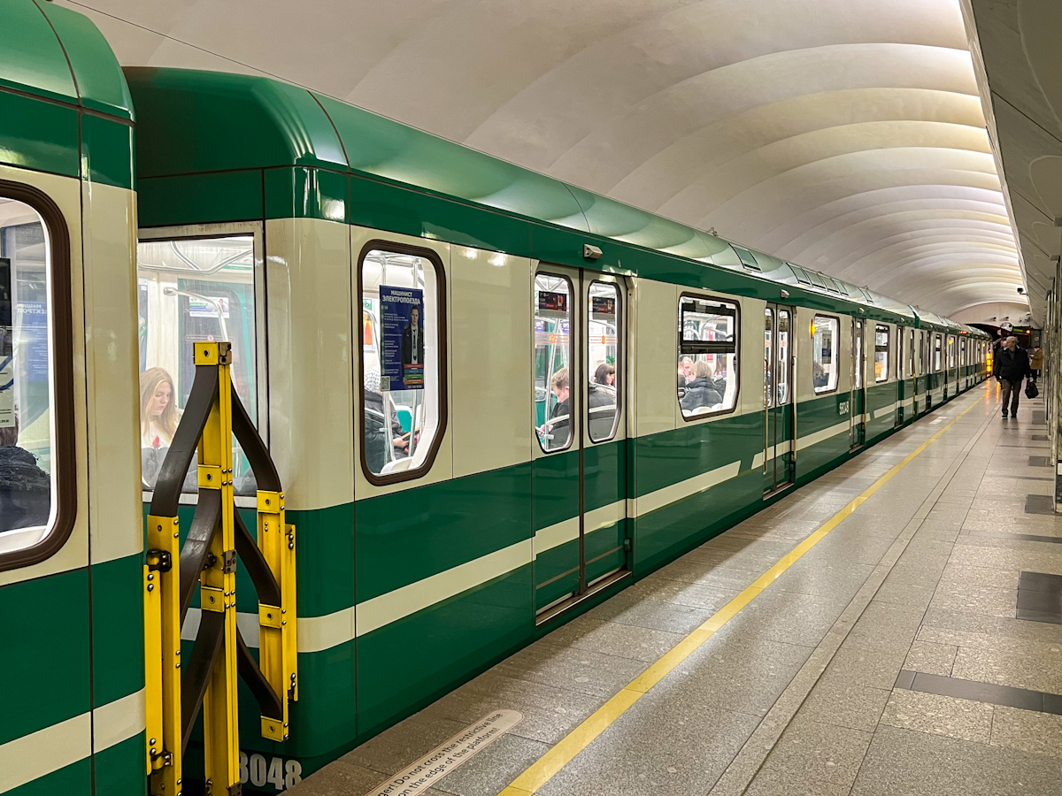 Санкт-Петербург, 81-558.2 «НеВа» № 58048