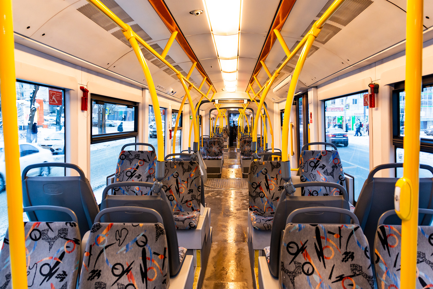 Уфа, 71-414 (Pesa Fokstrot) № 1204; Уфа — Салоны