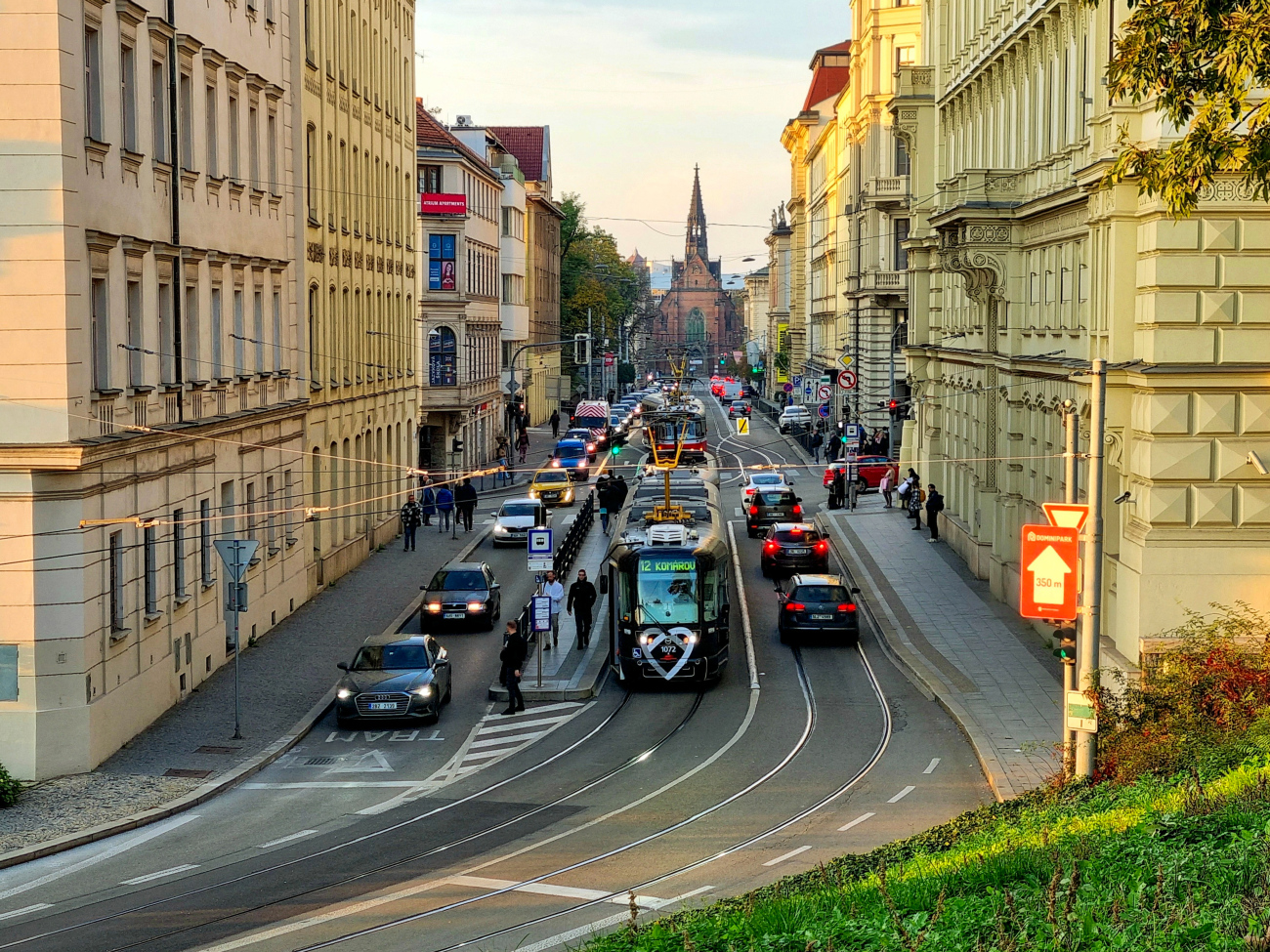 Брно, Vario LF2R.E № 1072