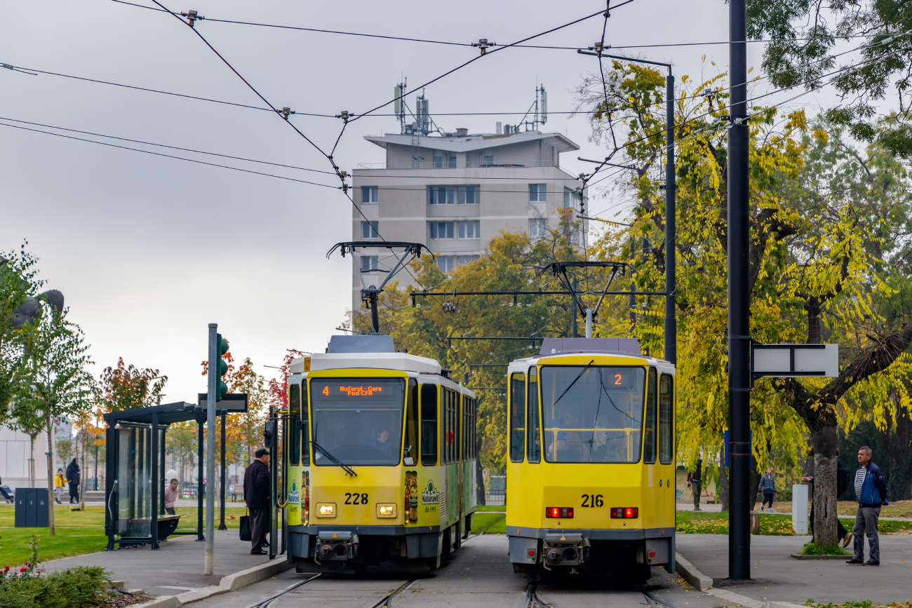 Oradea, Tatra KT4DM č. 228; Oradea, Tatra KT4DM č. 216