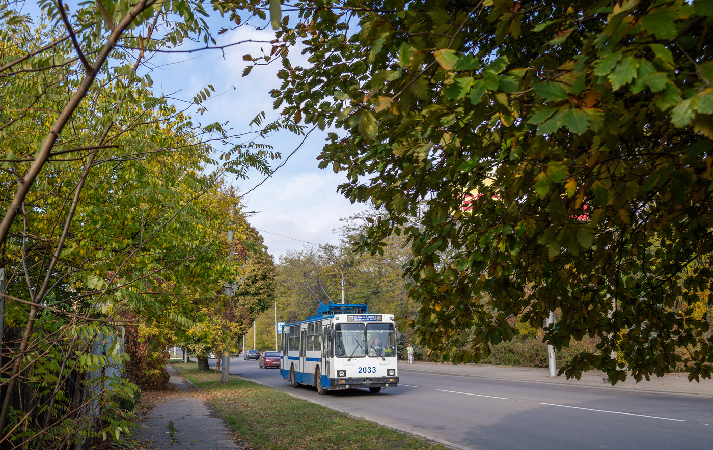 Макеевка, ЮМЗ Т2 № 2033