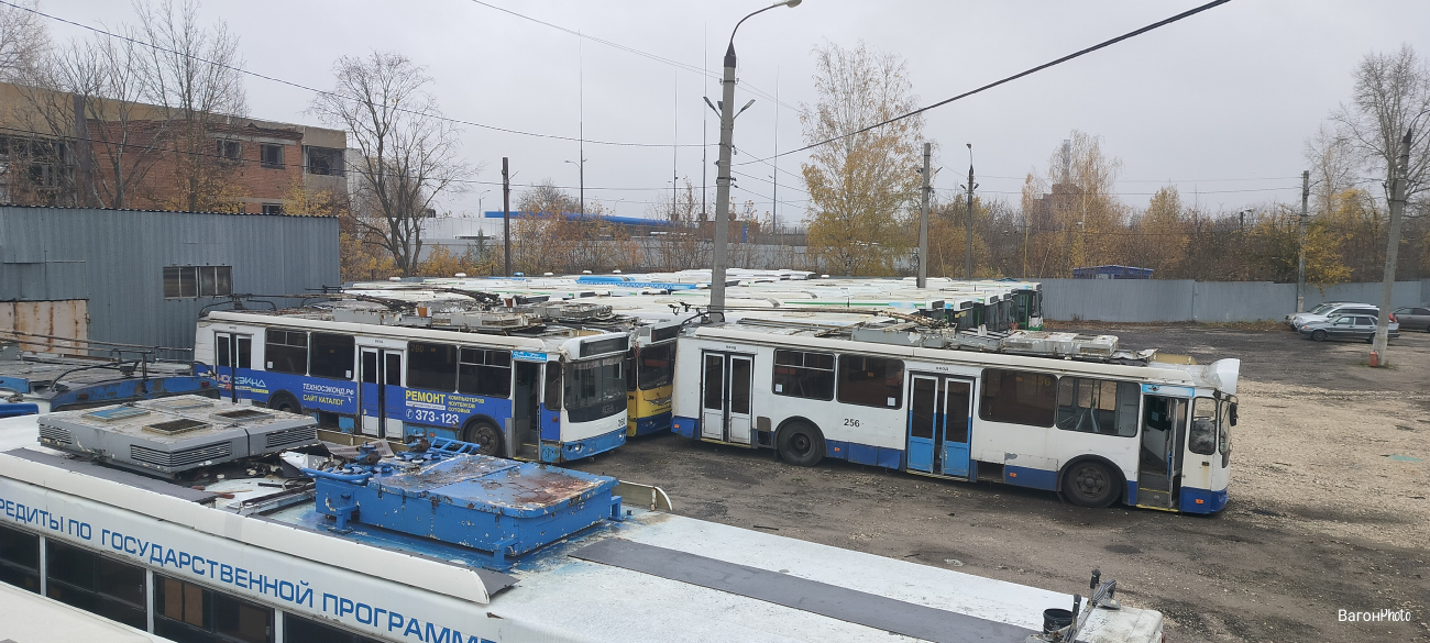 Владимир, ЗиУ-682Г-016.04 № 260; Владимир, ЗиУ-682Г-016.04 № 256