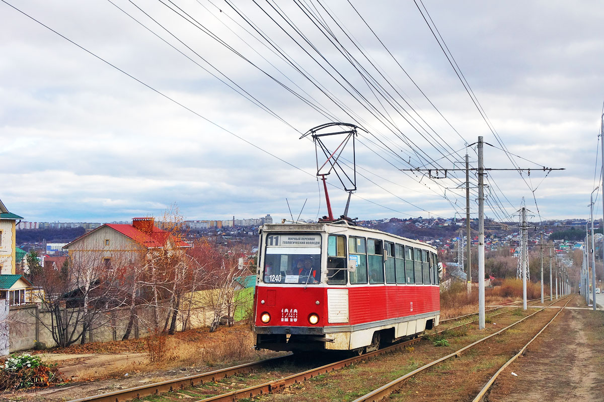 Саратов, 71-605 (КТМ-5М3) № 1240