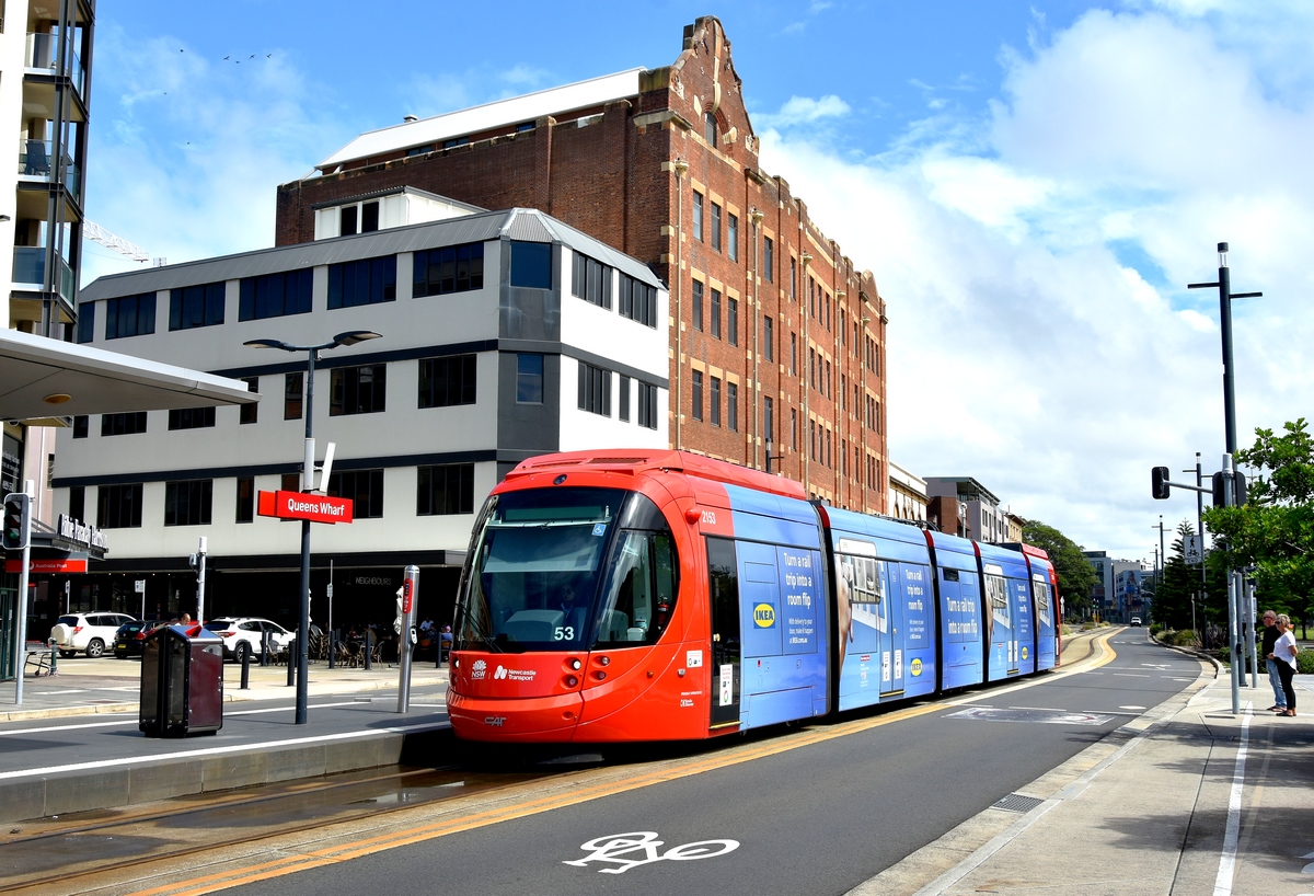 Ньюкасл, CAF Urbos 100 № 2153 (53)