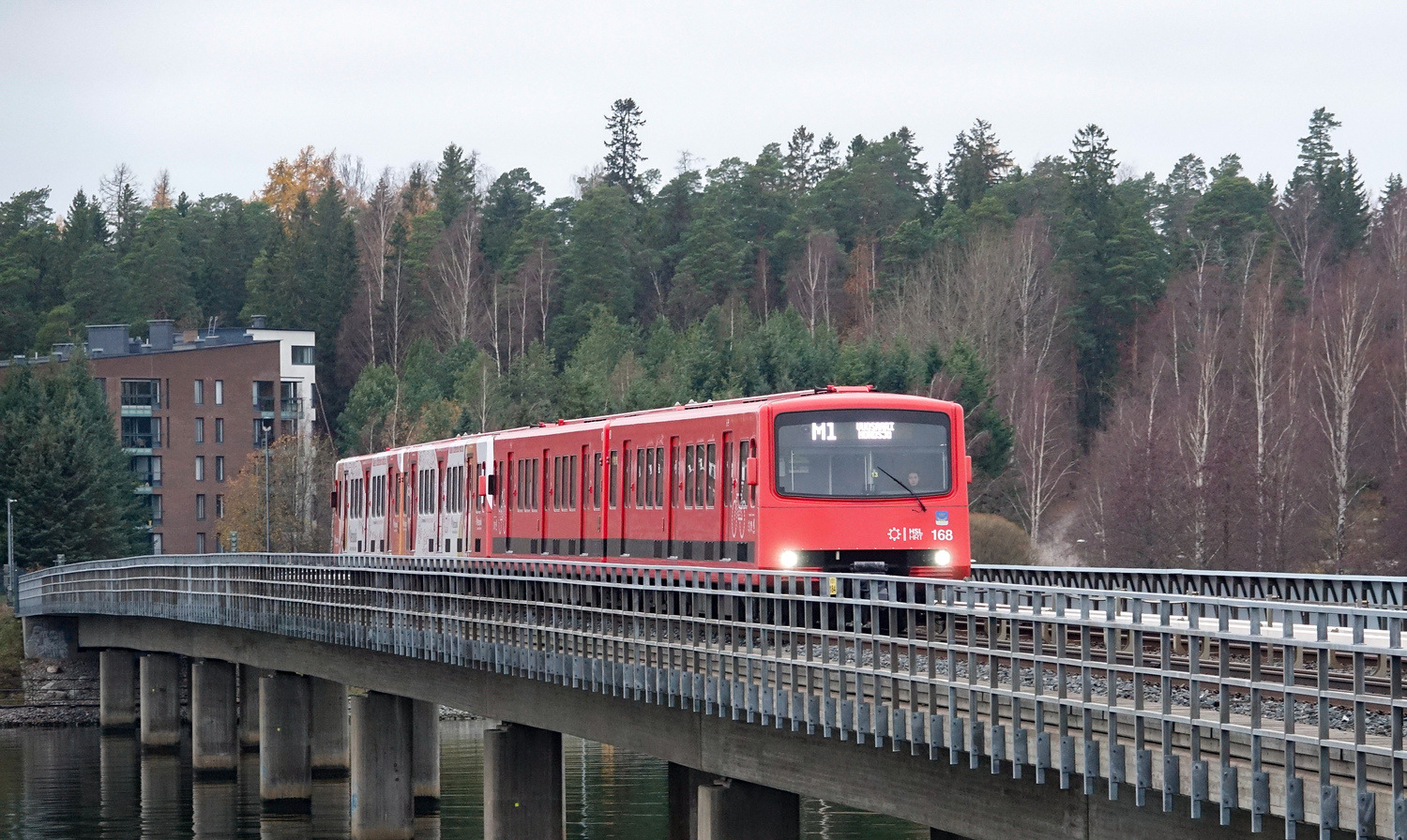 Хельсинки — Эспоо, Valmet M100 № 168