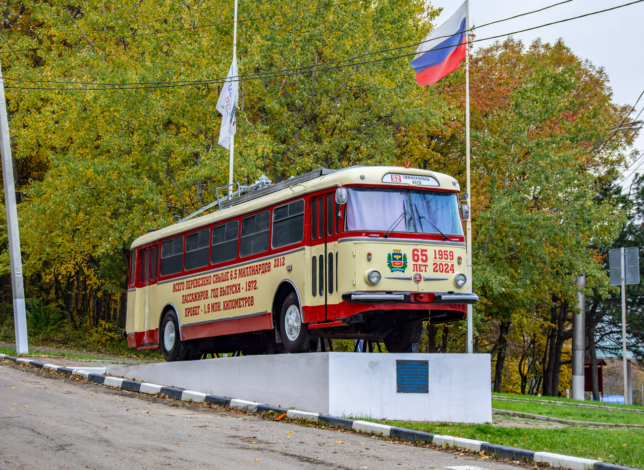 Крымский троллейбус, Škoda 9Tr19 № 1502 (2012); Крымский троллейбус — Памятник троллейбусу на Ангарском перевале