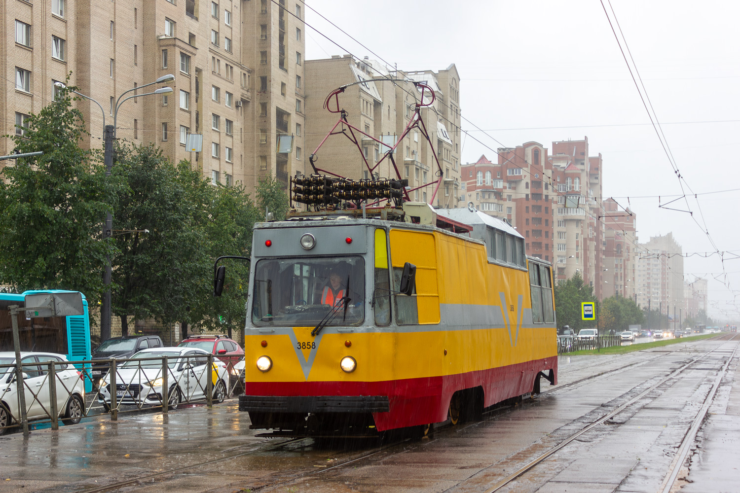 Санкт-Петербург, ЛМ-68М № С-3858