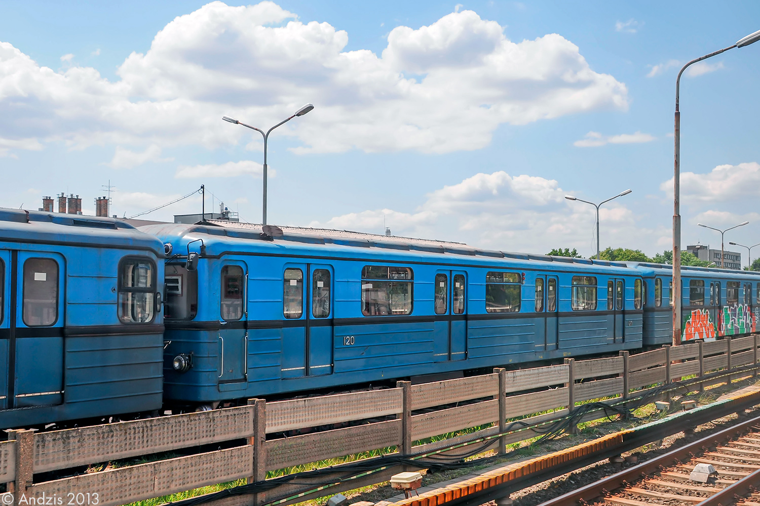 Будапешт, ЕвА № 120; Будапешт — Депо метрополитена