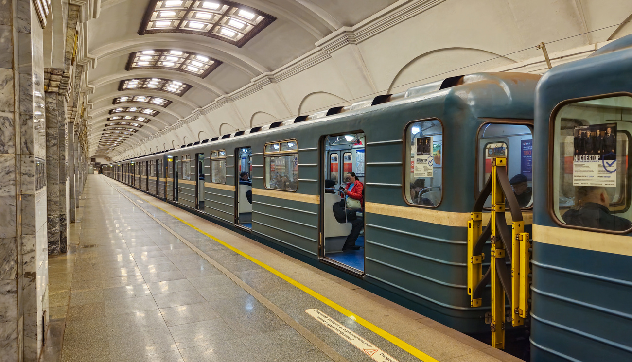 სანქტ-პეტერბურგი, Em-501 № 6933
