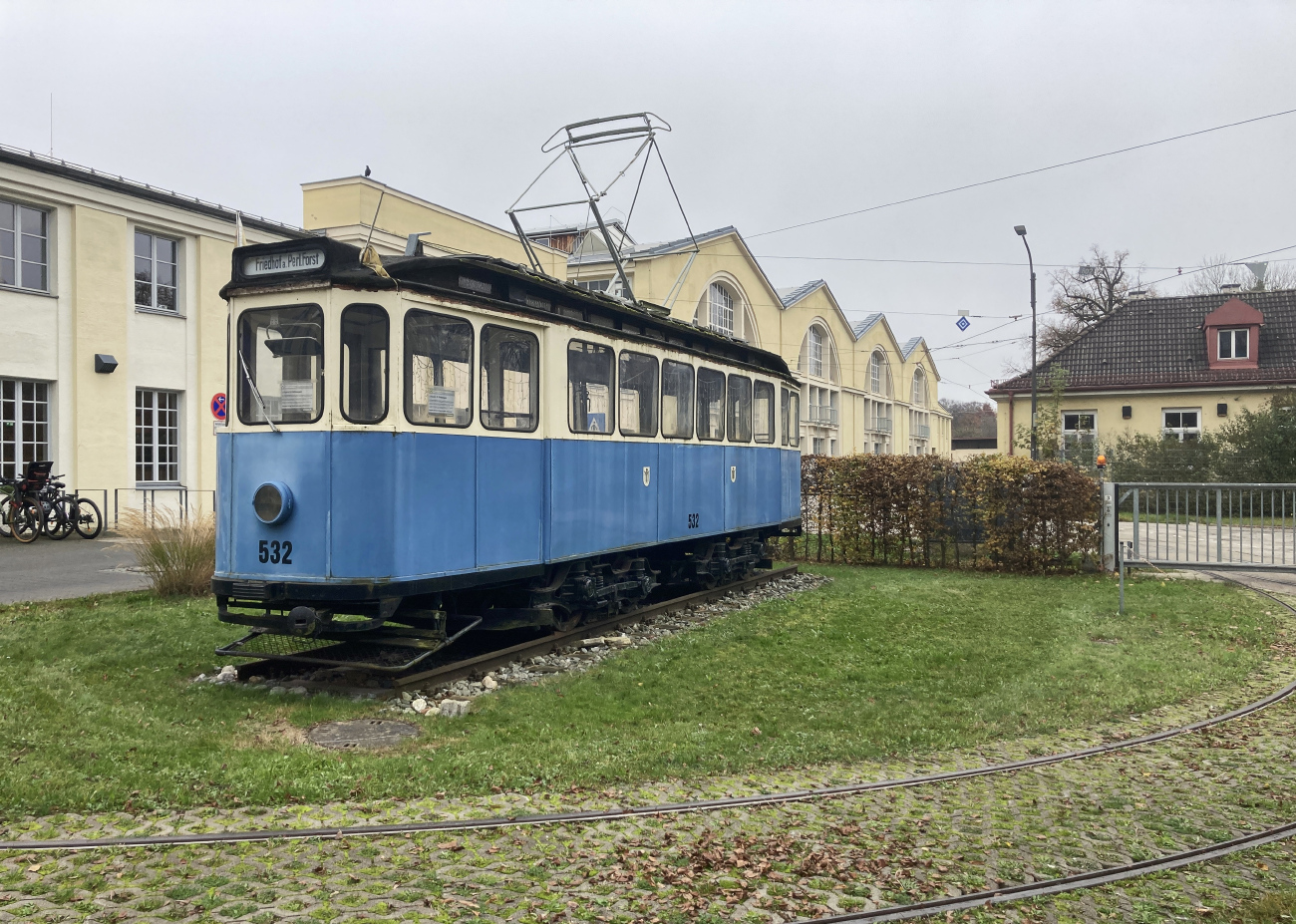 Munich, Berolina 2-axle motor car # 532