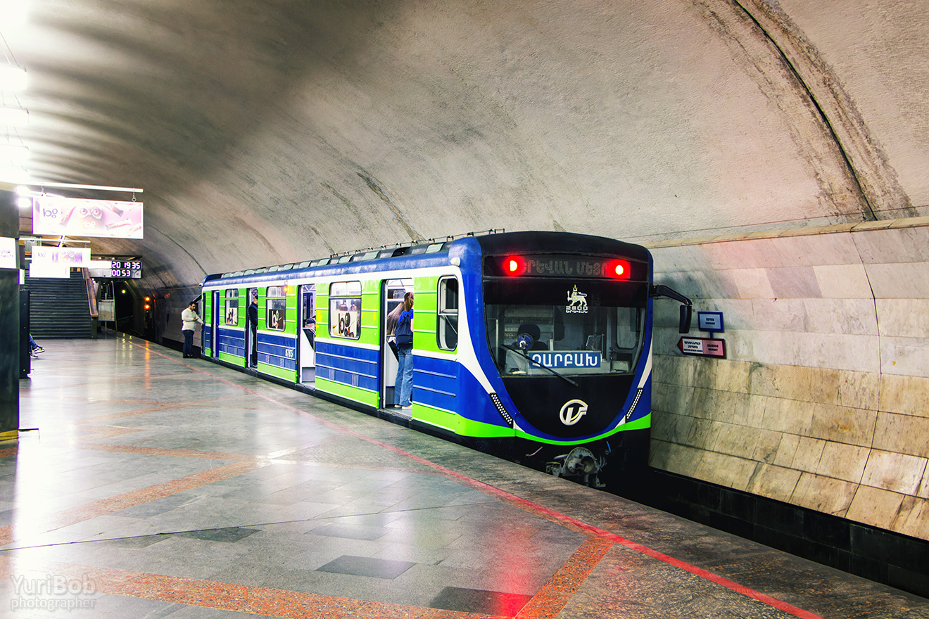 Ереван, 81-717M № 8783