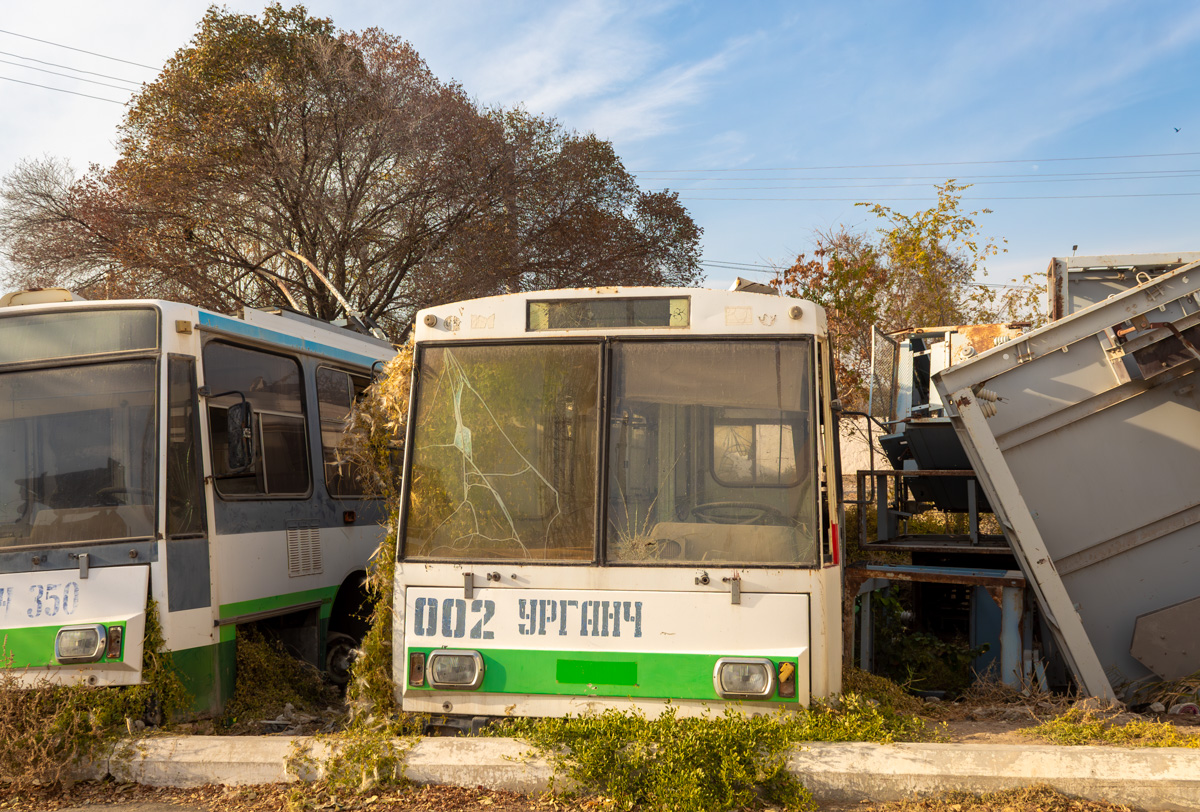 Ургенч, Škoda 14Tr13/6 № 002