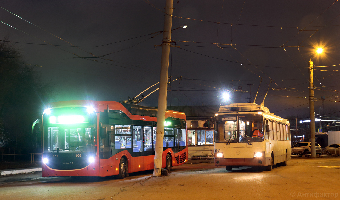 Челябинск, ЛиАЗ-5280 (ВЗТМ) № 2551