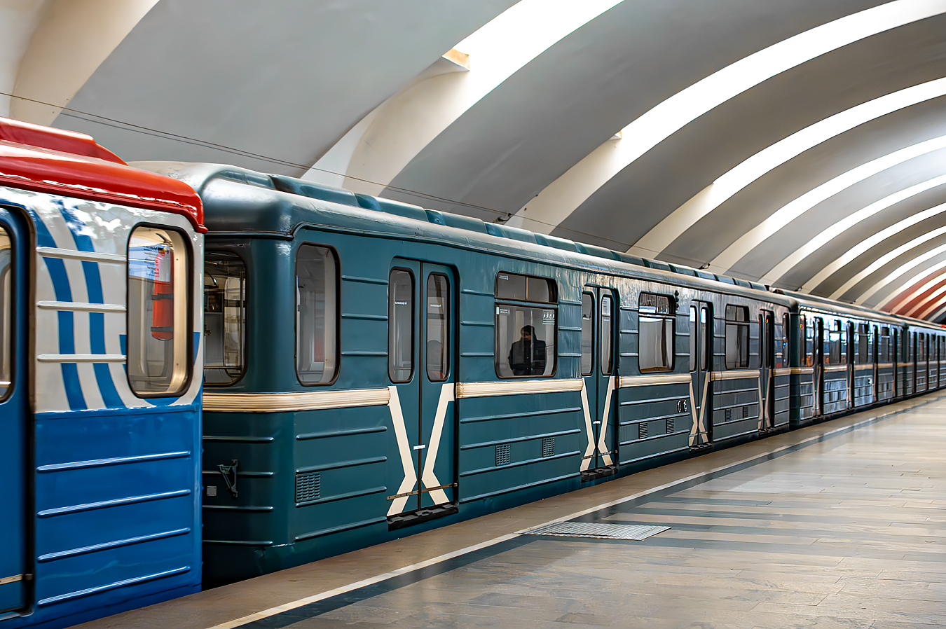 Москва, 81-717.5 (ММЗ/МВМ) № 0166