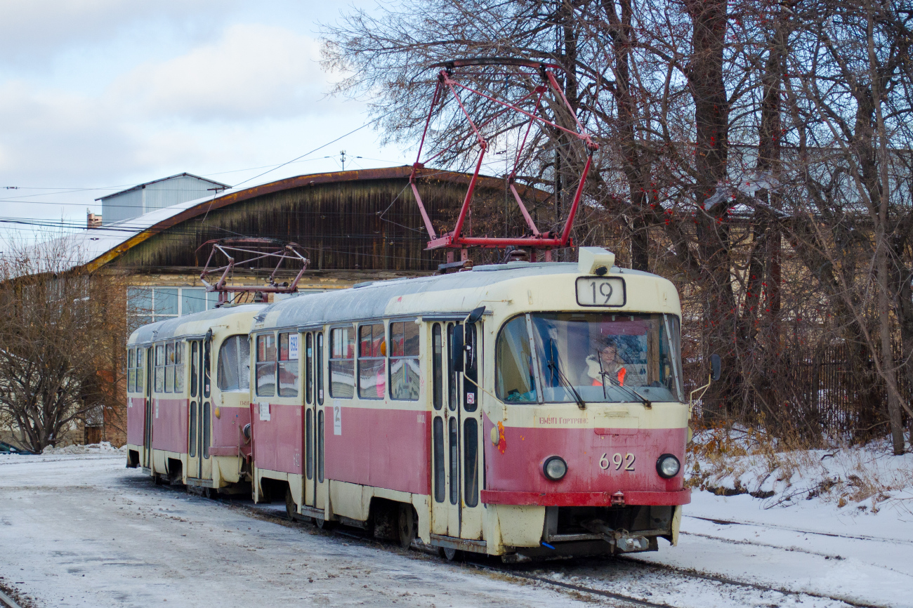 Jekaterinburg, Tatra T3SU Nr. 692