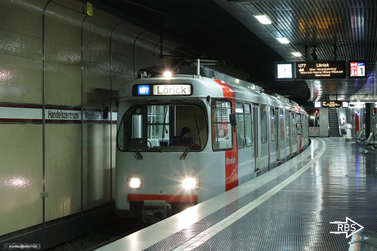 Дюссельдорф, Duewag GT8SU № 3202