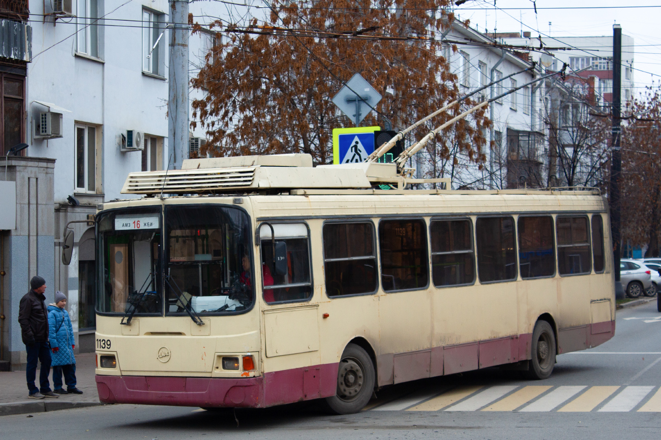 Tscheljabinsk, LiAZ-5280 (VZTM) Nr. 1139