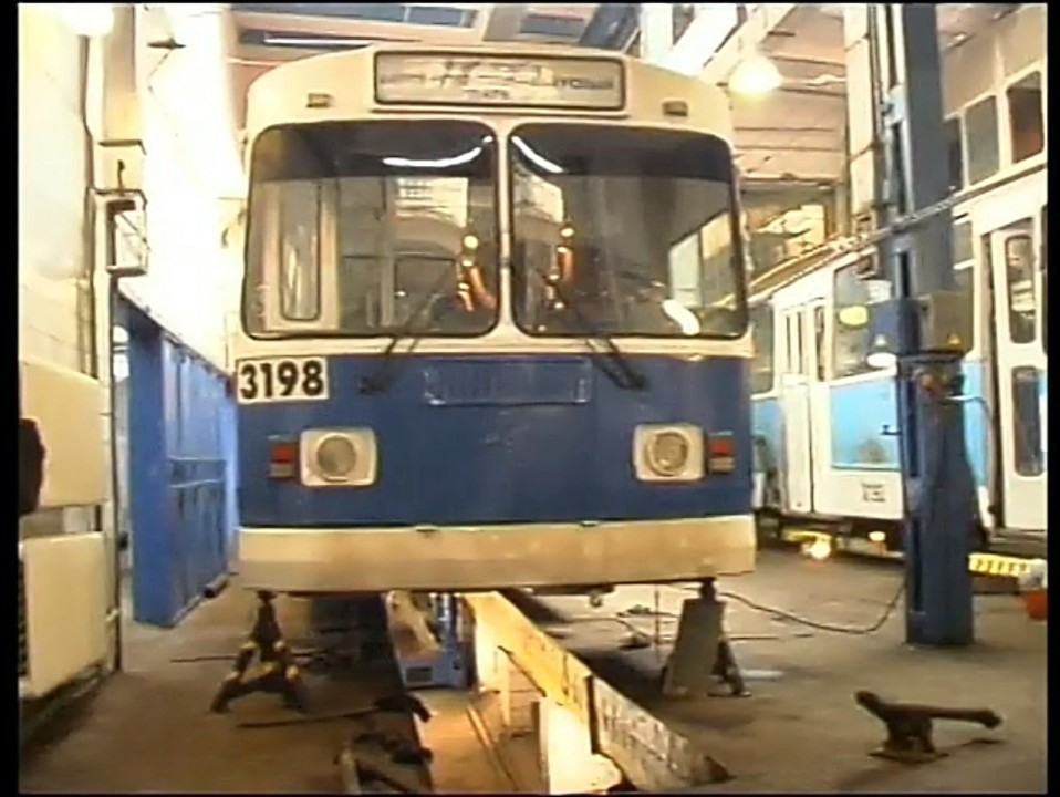 Москва, ЗиУ-682ГН № 3198