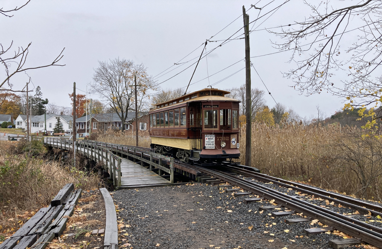 East Haven - Branford, Laclede 4-axle motor car Br. 1792; East Haven - Branford — 90th Anniversary of Electric Railroaders Association (ERA); East Haven - Branford — Tramway Lines and Infrastructure