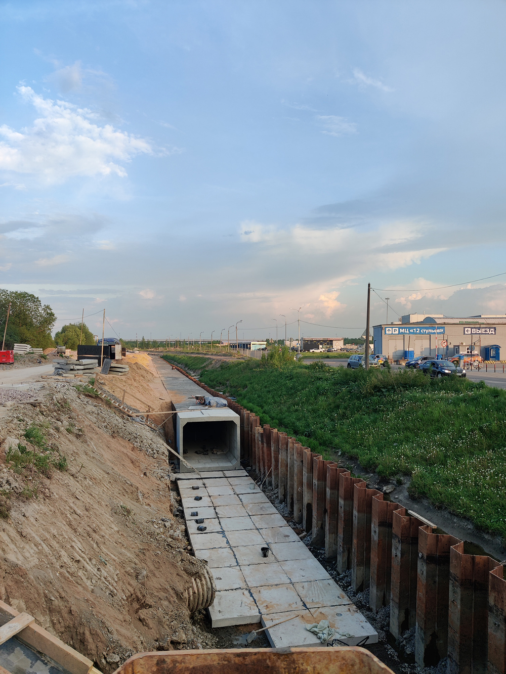 聖彼德斯堡 — Construction of a tram system «Slavyanka»