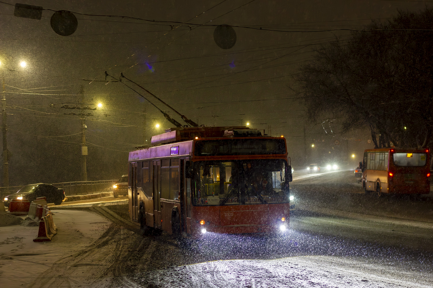 Nizhny Novgorod, SVARZ-MAZ-6235.00 Br. 3105 Nizhny Novgorod, SVARZ-MAZ-6235.00 Br. 3105