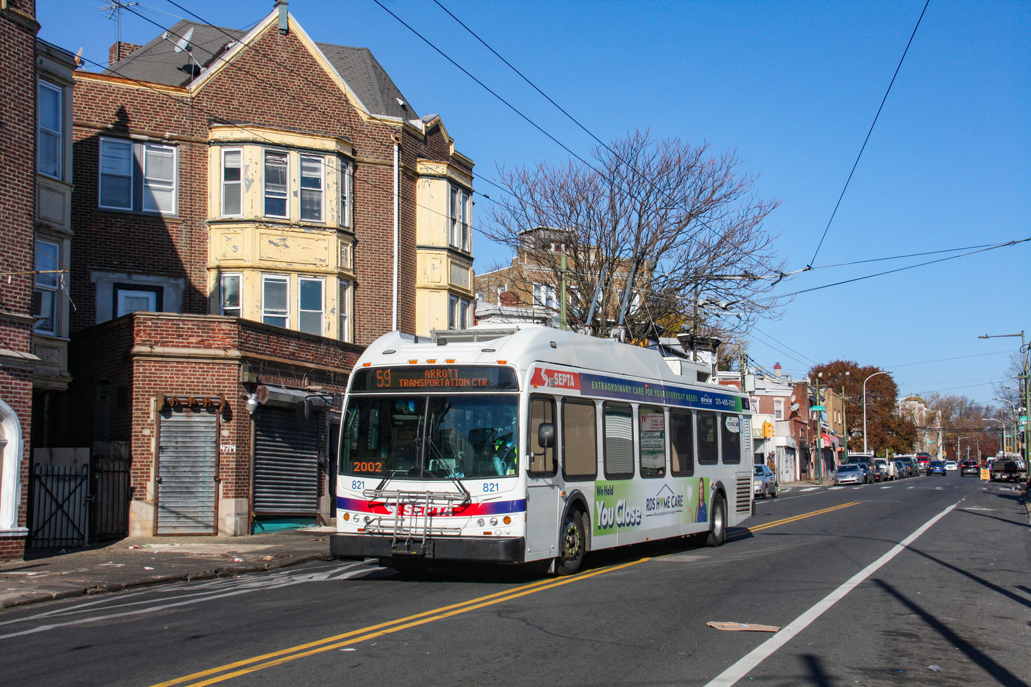 Филадельфия, New Flyer E40LFR № 821