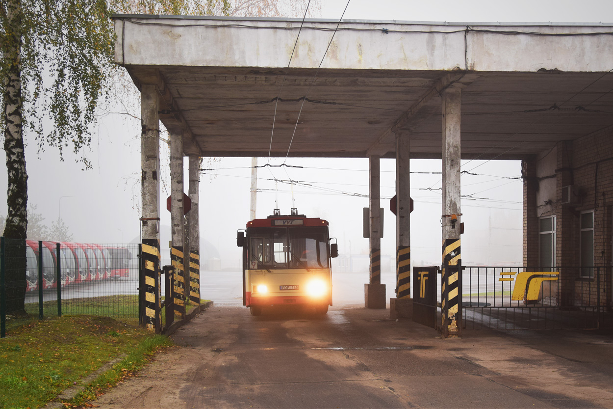 Вильнюс, Škoda 14Tr11/6 № 2129; Вильнюс — Разные фотографии