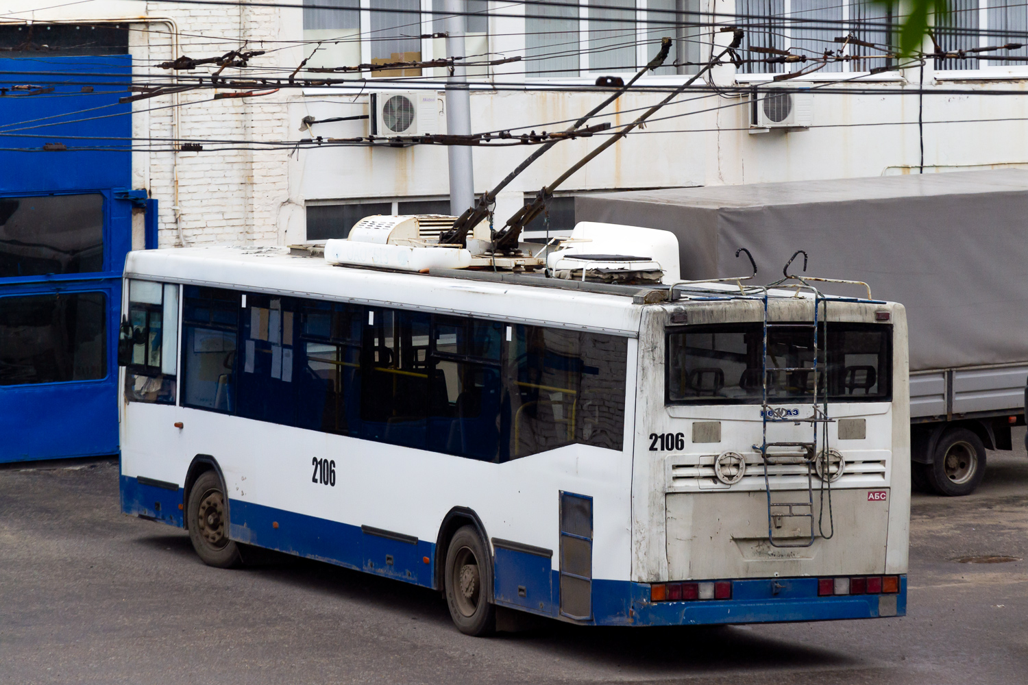 Уфа, НефАЗ-БТЗ 52765А № 2106