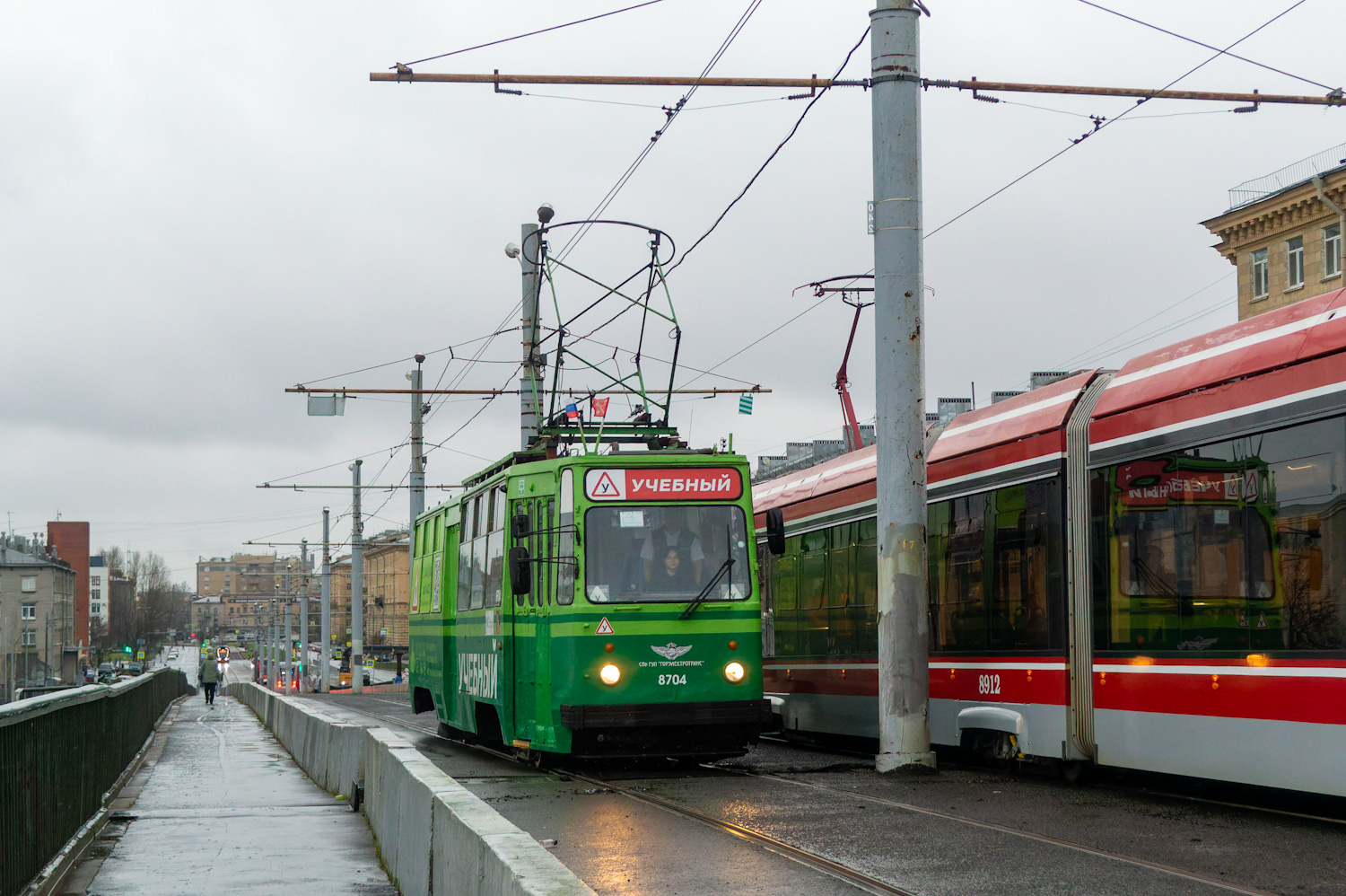 Санкт-Петербург, ЛМ-68М № 8704