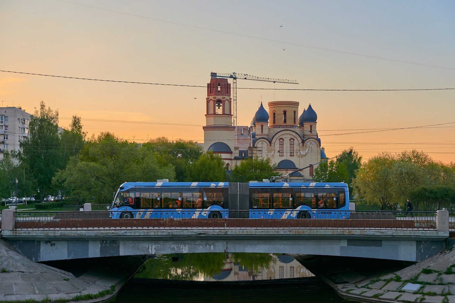 Sanktpēterburga — Bridges; Sanktpēterburga — Trolleybus lines and infrastructure