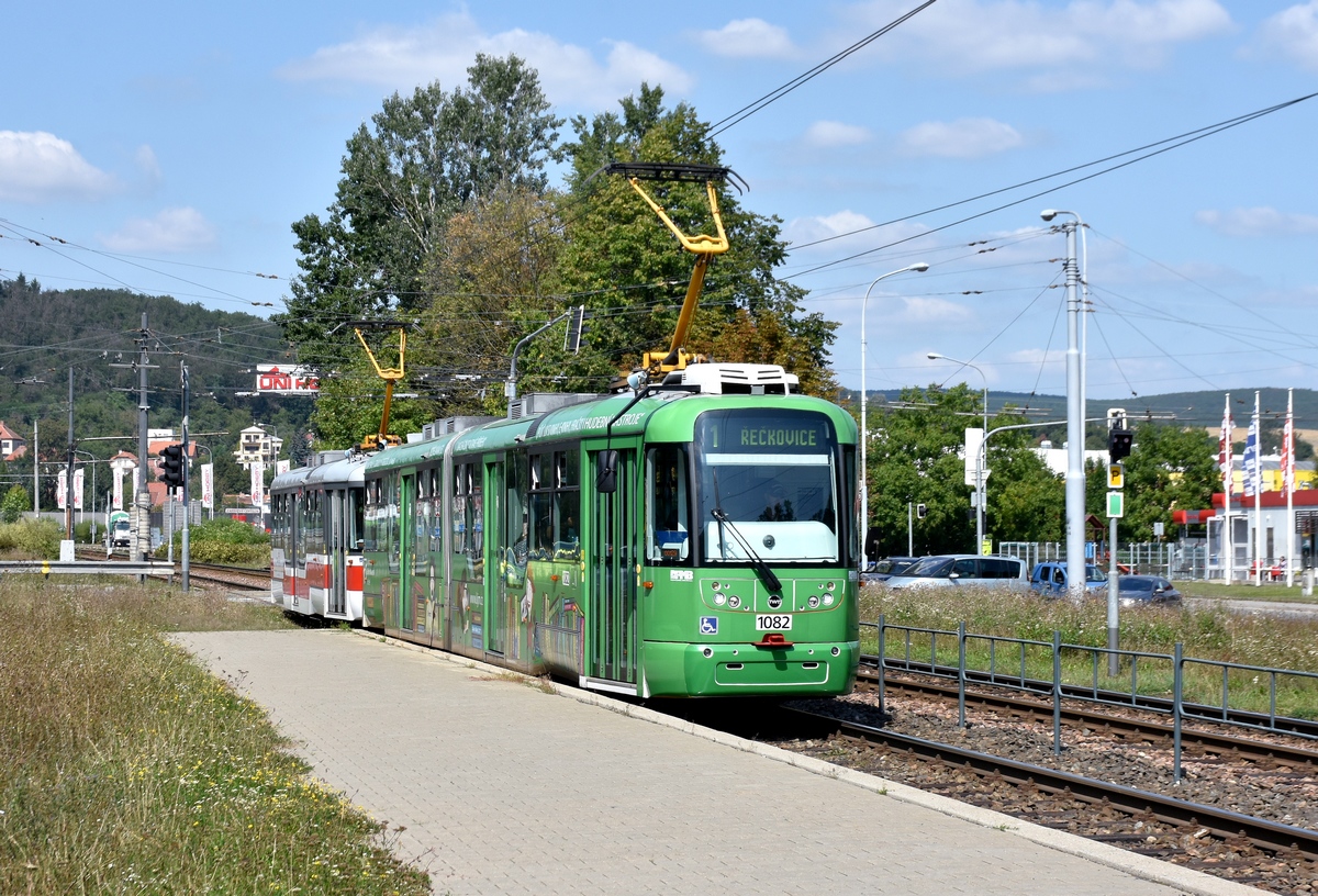 Брно, Vario LF2R.E № 1082