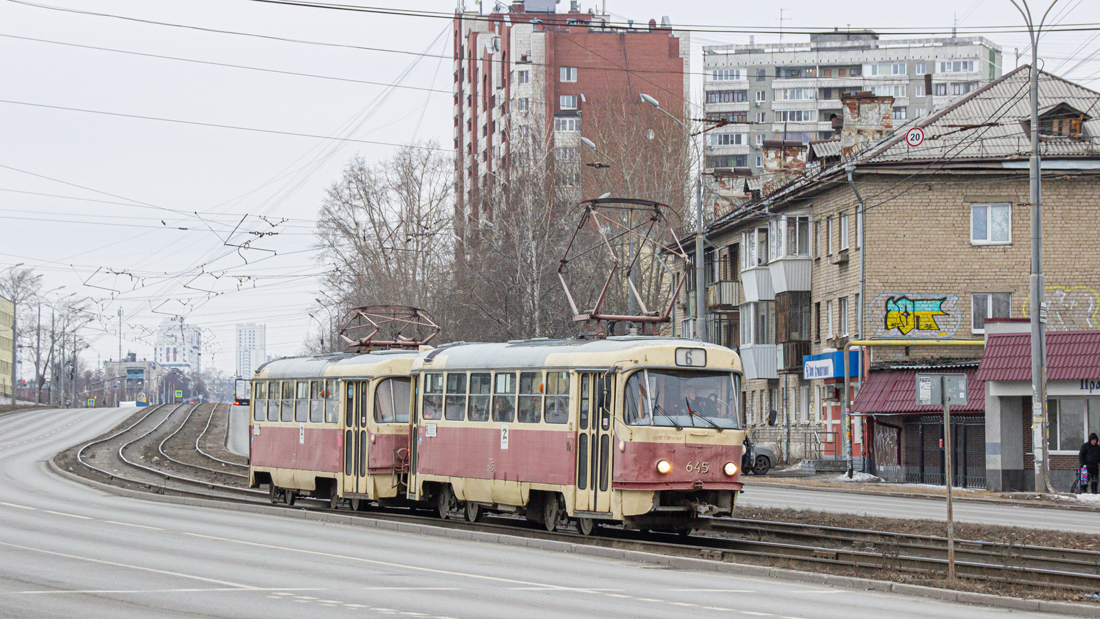Iekaterinbourg, Tatra T3SU (2-door) N°. 645