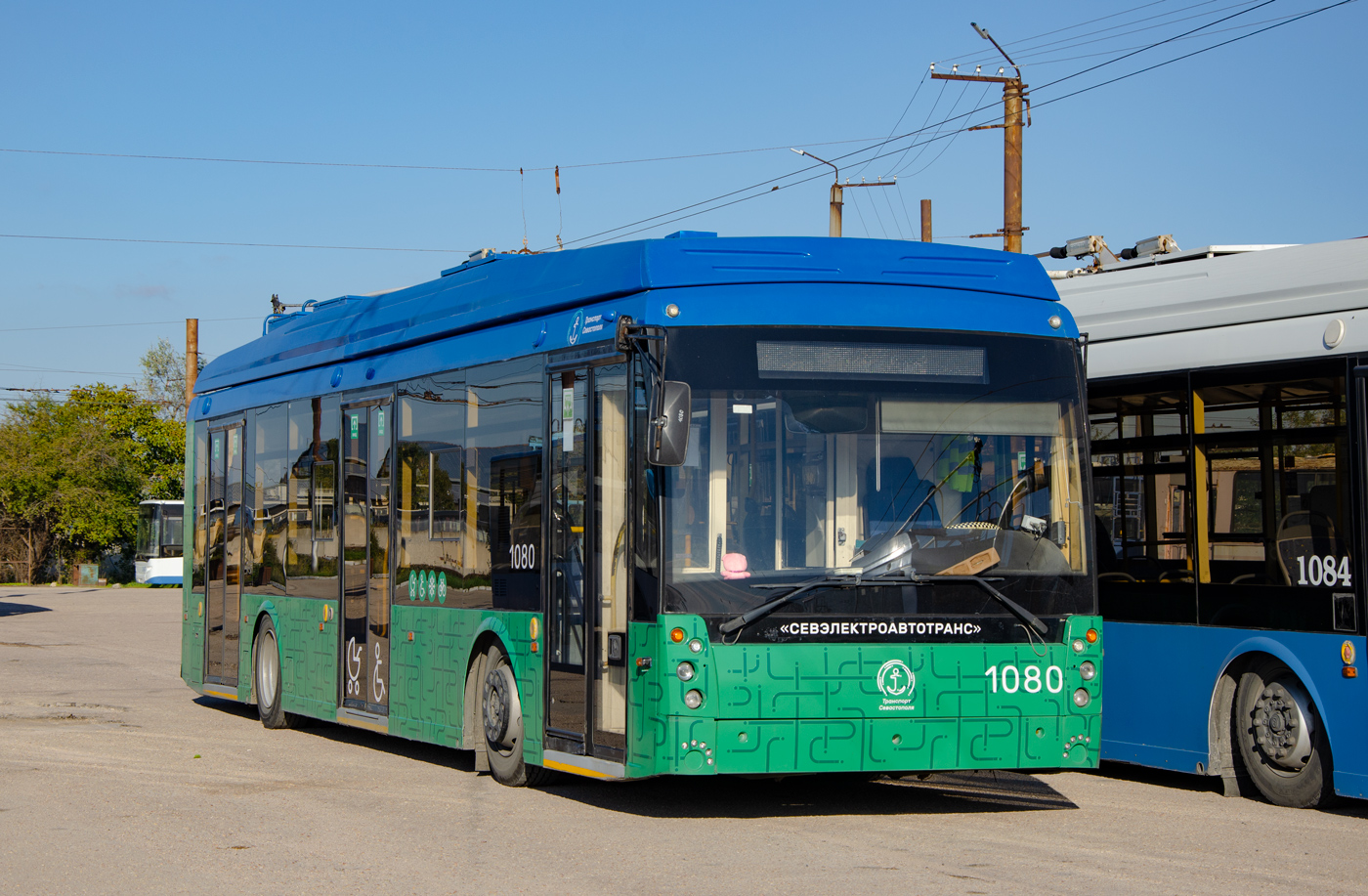 Szevasztopol, Trolza-5265.02 “Megapolis” — 1080