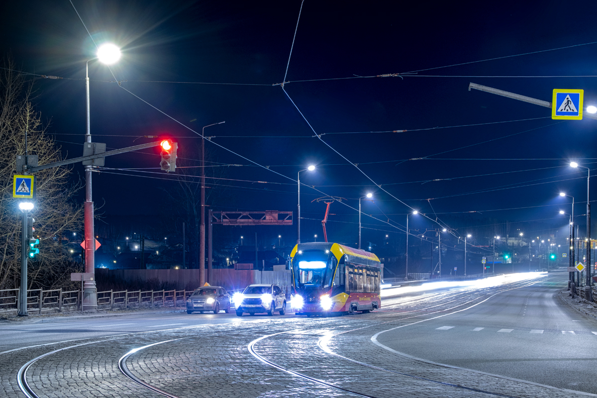 Верхняя Пышма, 71-911ЕМ «Львёнок» № 00169