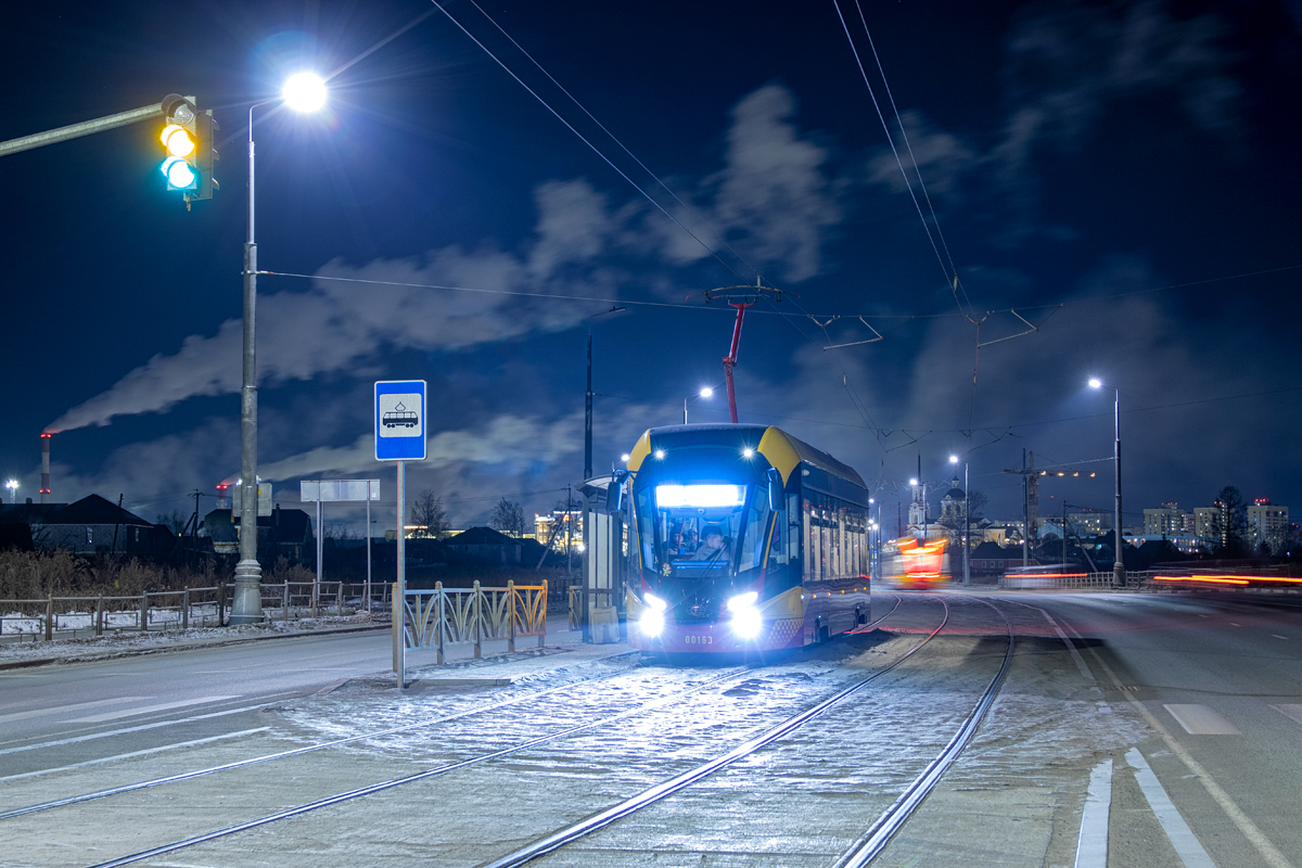 Верхняя Пышма, 71-911ЕМ «Львёнок» № 00163