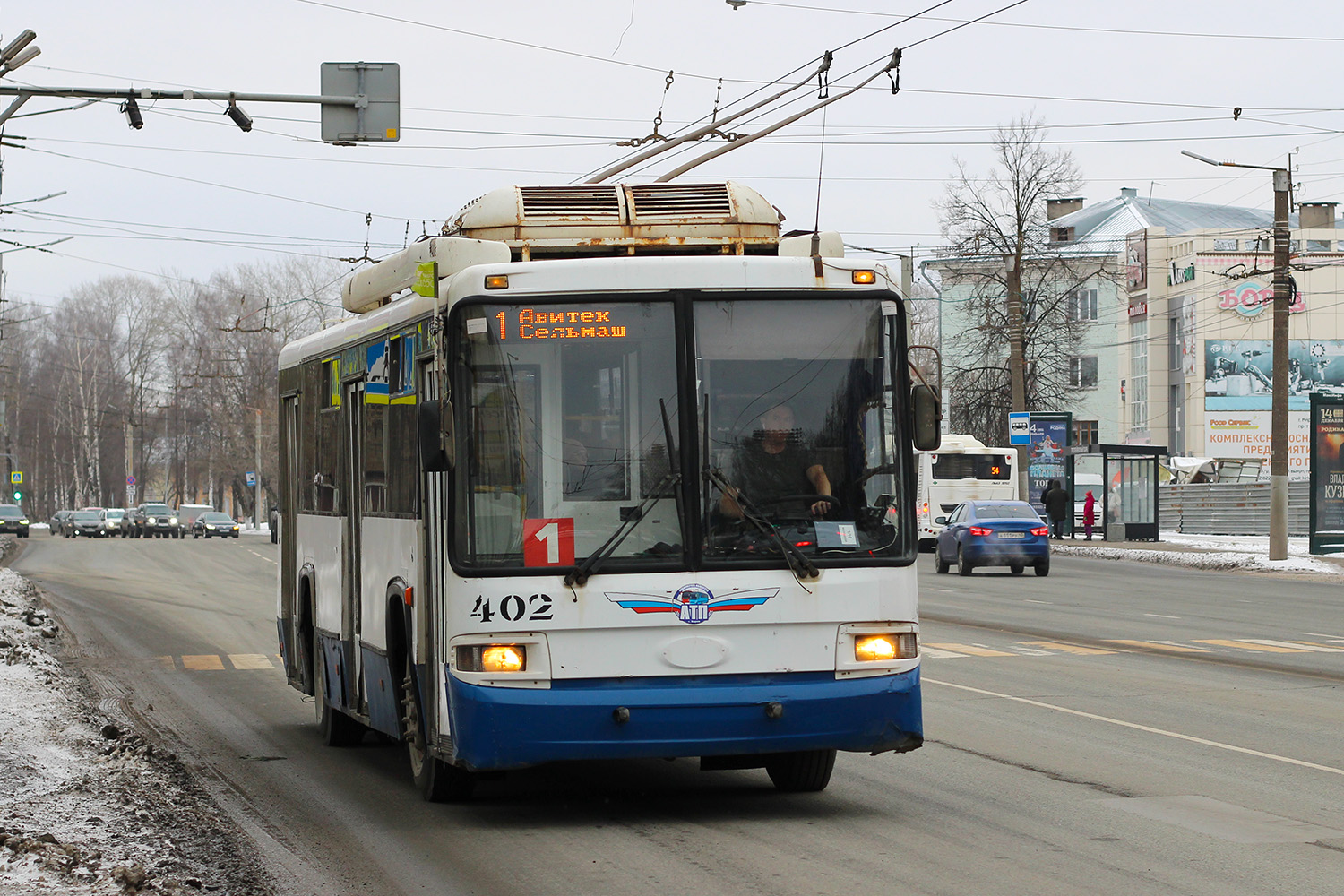 Киров, БТЗ-52767Р № 402