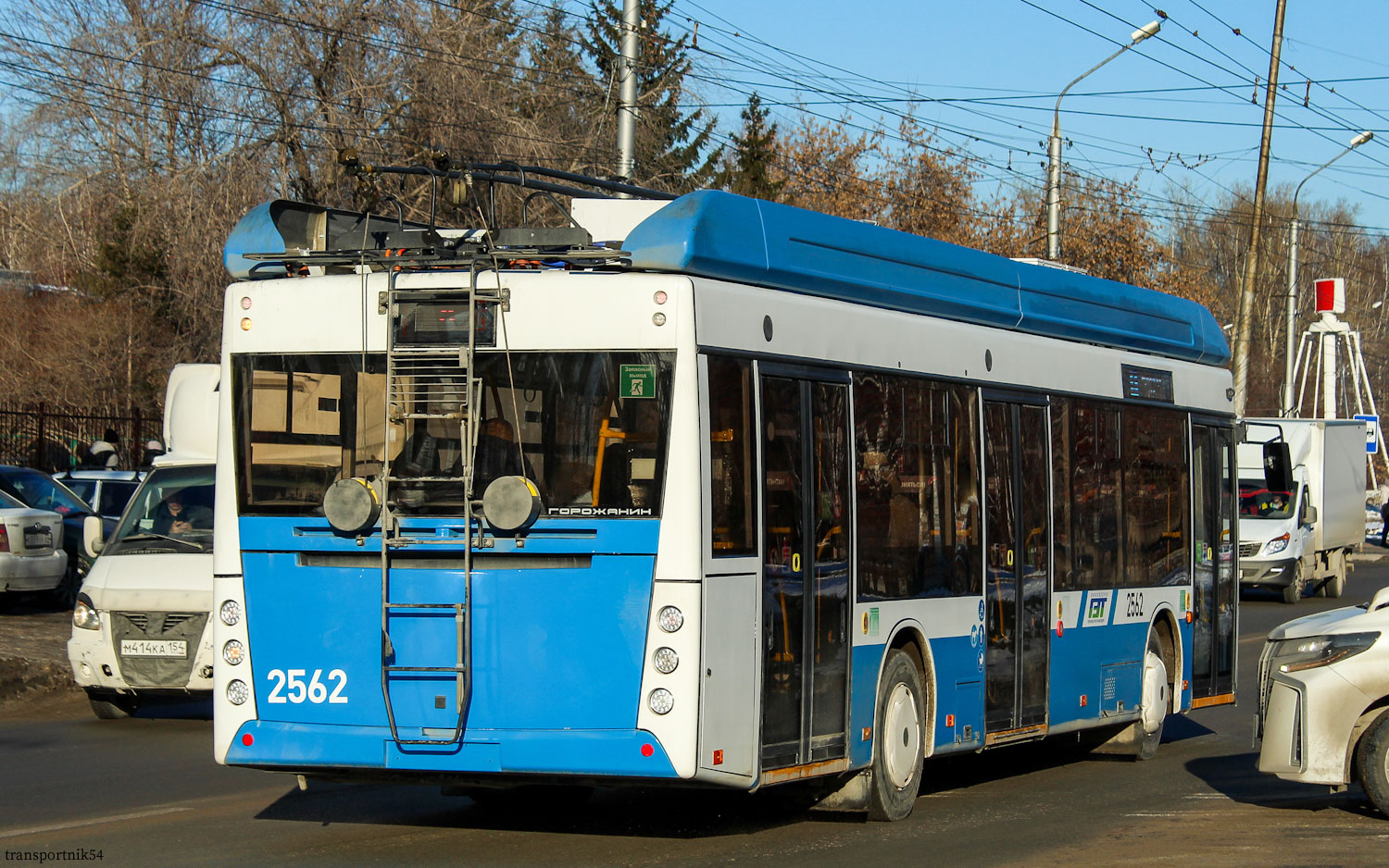 Новосибирск, УТТЗ-6241.01 «Горожанин» № 2562