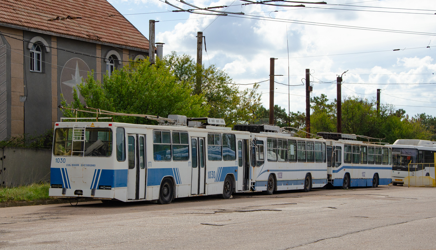 Севастополь, ЮМЗ Т1Р (Т2П) № 1030