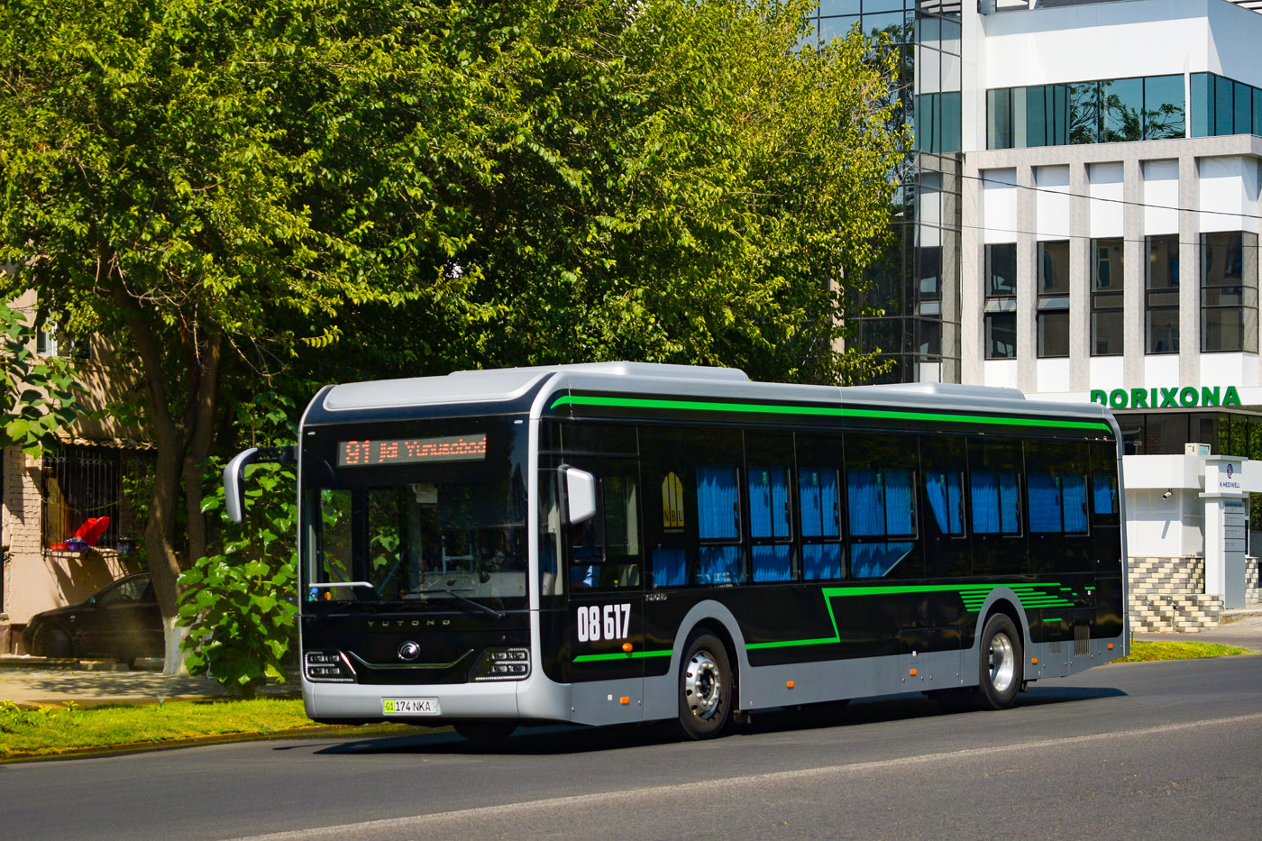 Tashkent, Yutong ZK6126BEVG # 08617