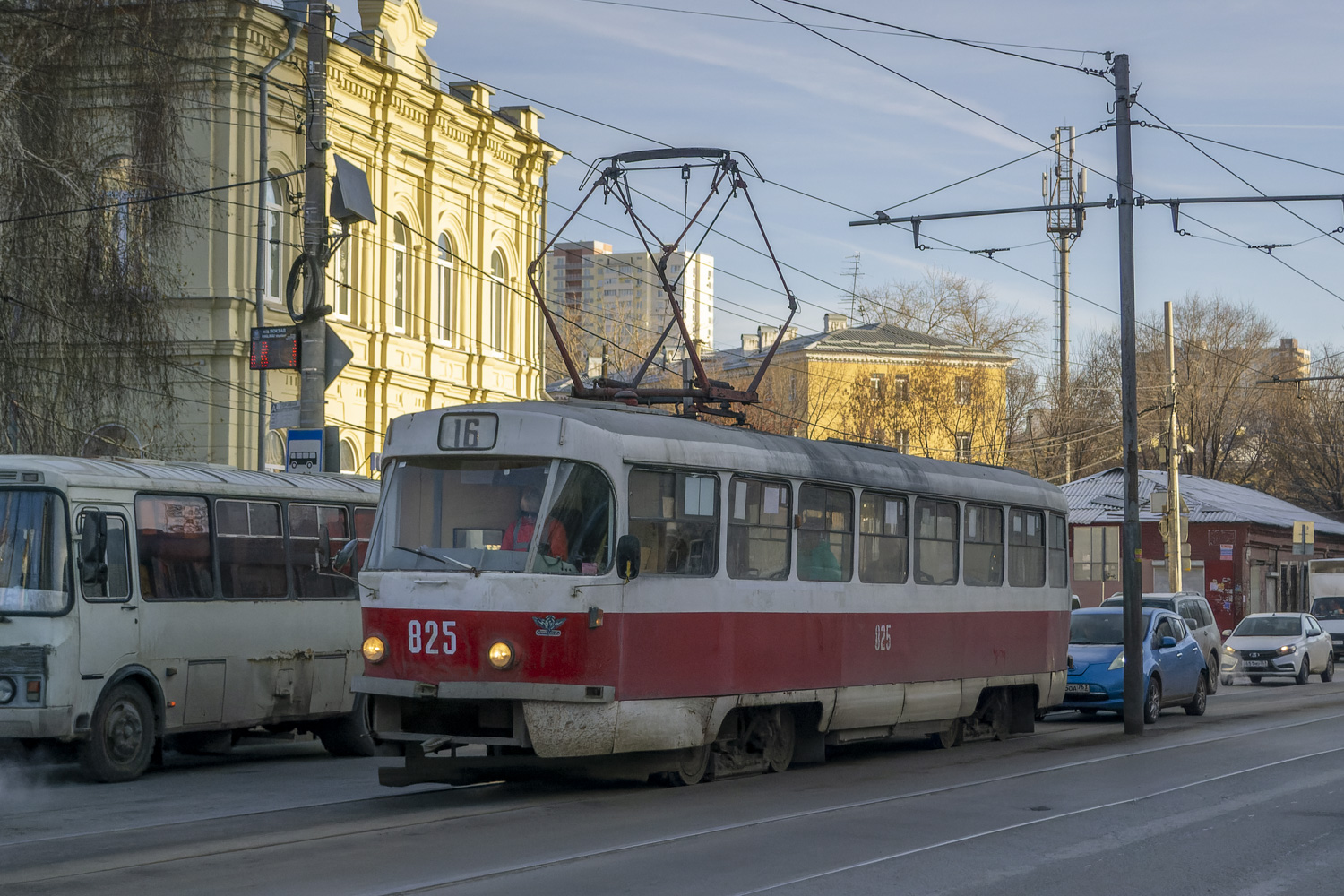 Самара, Tatra T3SU № 825
